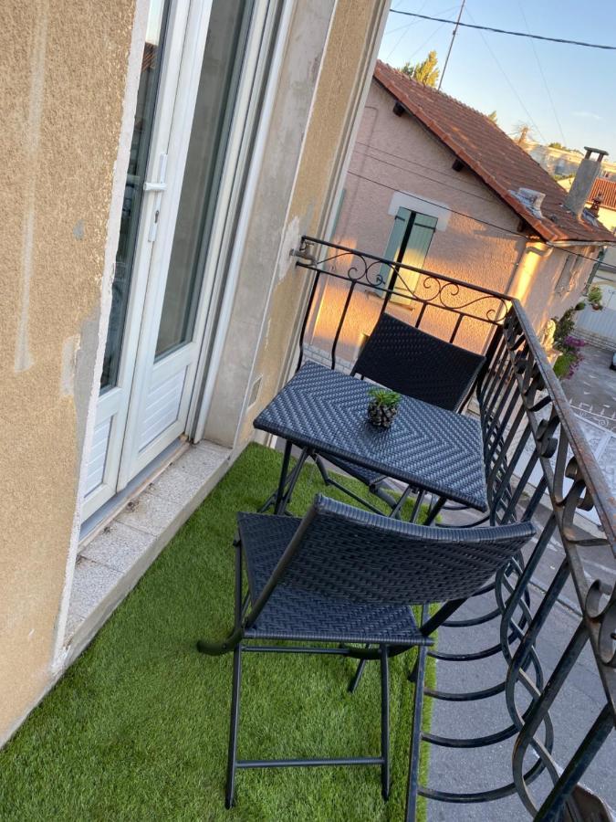 Appartement Cosy Et Moderne, Proche Cite Des Papes アヴィニョン エクステリア 写真
